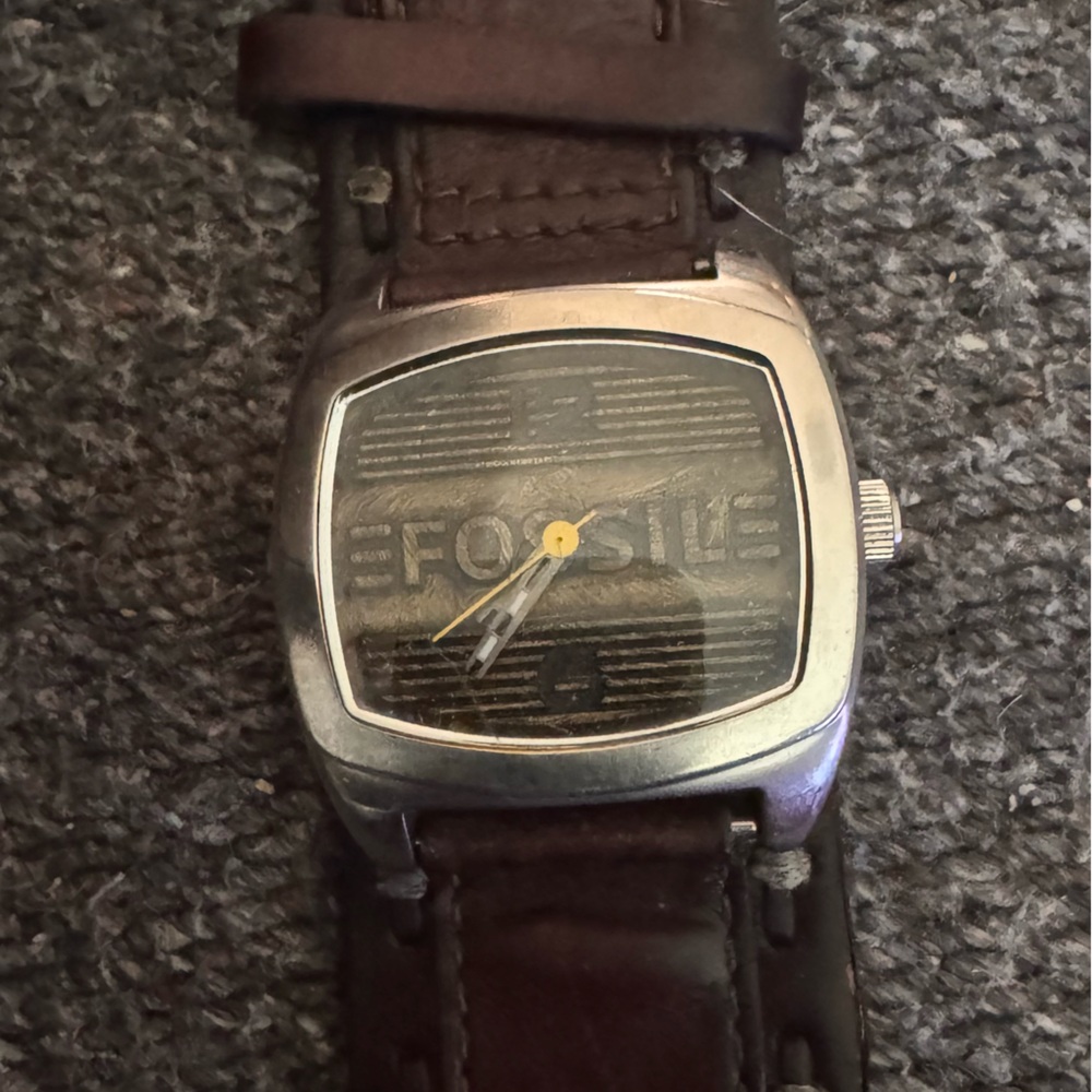 Men’s Fossil JR9800 watch